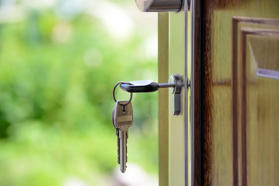 Werkgevers mogen geen loon meer inhouden voor huisvesting
